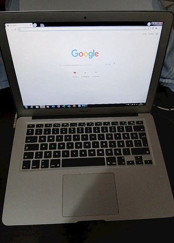 Apple MacBook Air Laptop