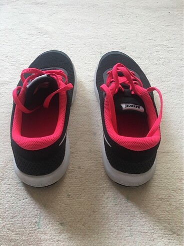 35 Beden Nike Flex Spor Ayakkabı