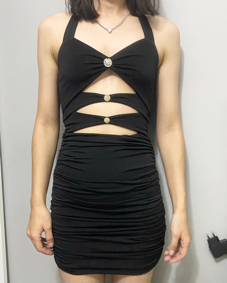 Siyah mini dekolteli gece elbisesi - Görsel 3