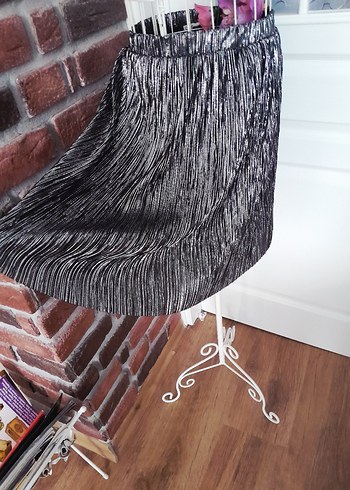 Kadın Siyah Gri Pilili Uzun Etek - Görsel 2