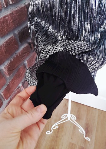 Kadın Siyah Gri Pilili Uzun Etek - Görsel 3