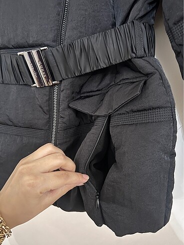 xl Beden siyah Renk Guess Mont