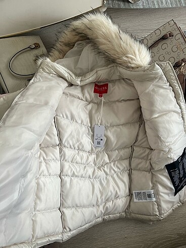 Guess Guess mont ve çanta