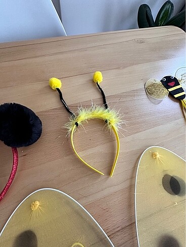 Beden Arı kostüm seti ve mini mouse taç
