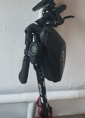 Beden siyah Renk Onvo v 12 muthis bir scoter