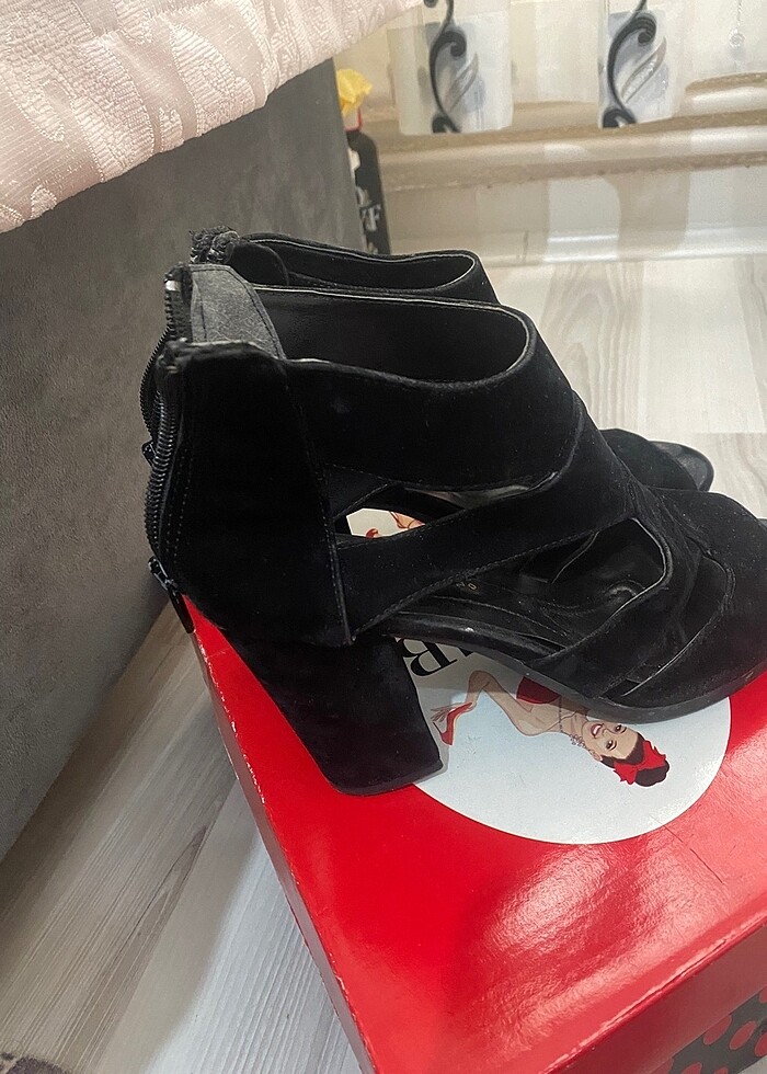 Bayan topuklu - Görsel 3