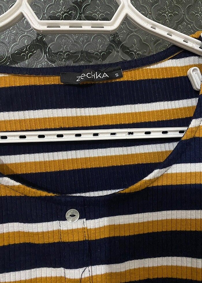 Crop tişört - Görsel 2