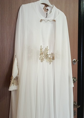 İşlemeli Beyaz Uzun Kadın Abiye - Görsel 5