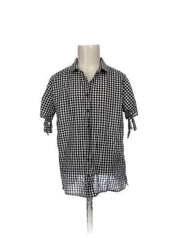 LC Waikiki Bluz %70 İndirimli.