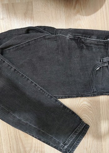 Gri Kadın Denim Midi Boy Dar Kesim Kot
