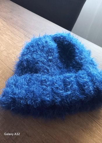 Kadın Mavi Örgü Yün Bere
RESSAM BERE - Görsel 3