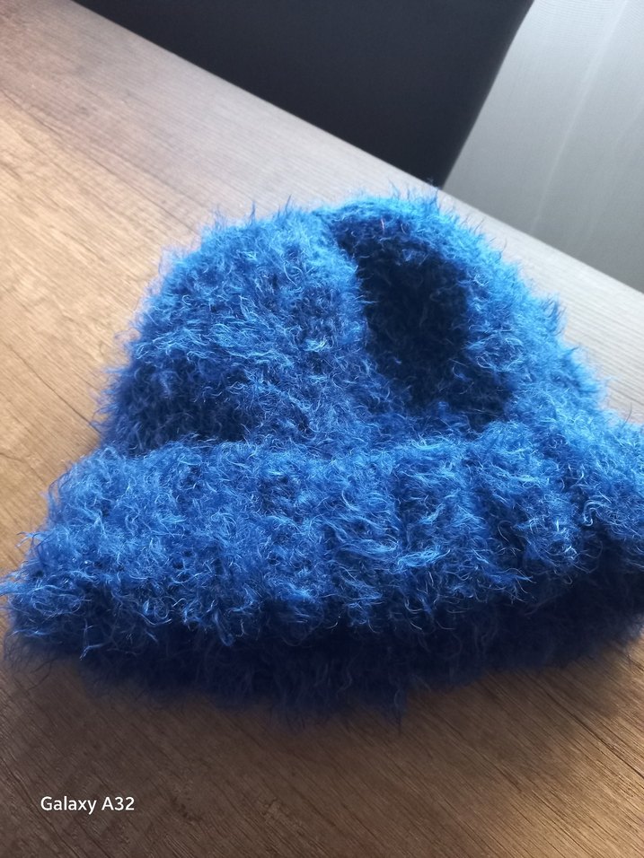 Kadın Mavi Örgü Yün Bere
RESSAM BERE - Görsel 3