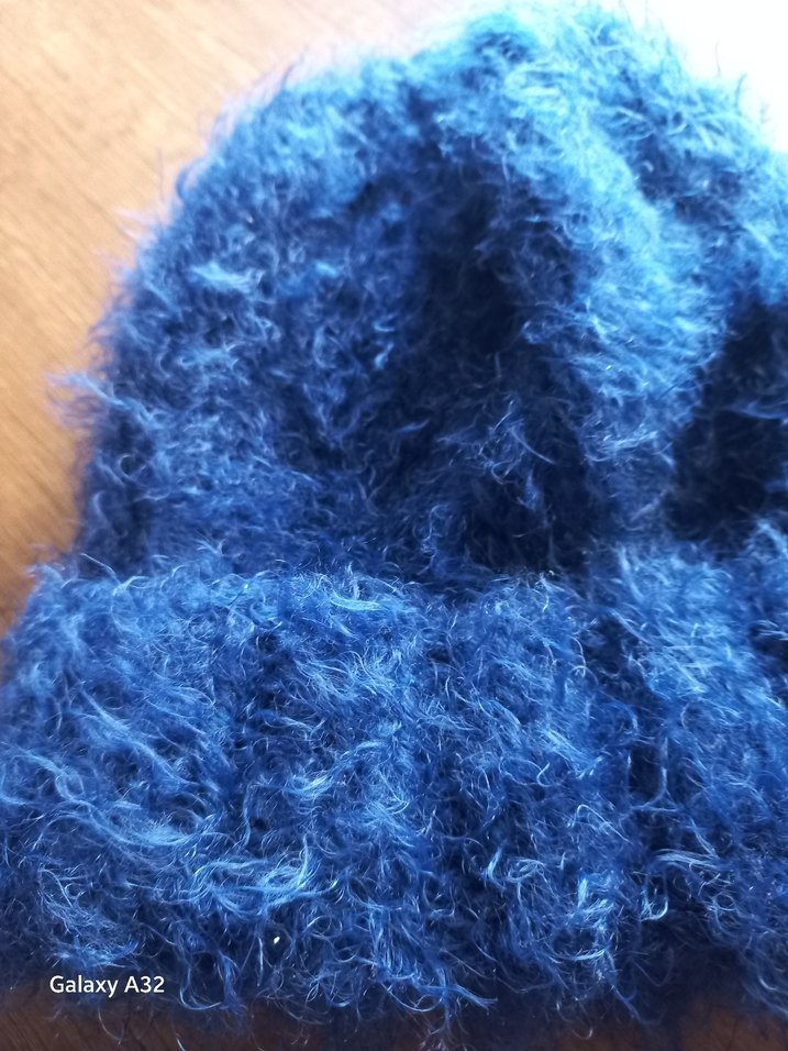 Kadın Mavi Örgü Yün Bere
RESSAM BERE - Görsel 4