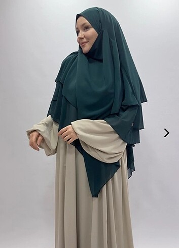 Zümrüt yeşili 3 katlı kısa şifon sufle / khimar