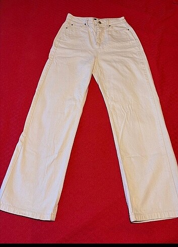 Ekru jean