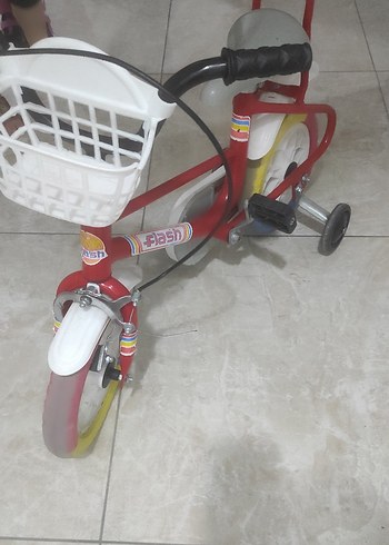 Beden Renkli Kırmızı Çocuk Üç Tekerlekli Bisiklet