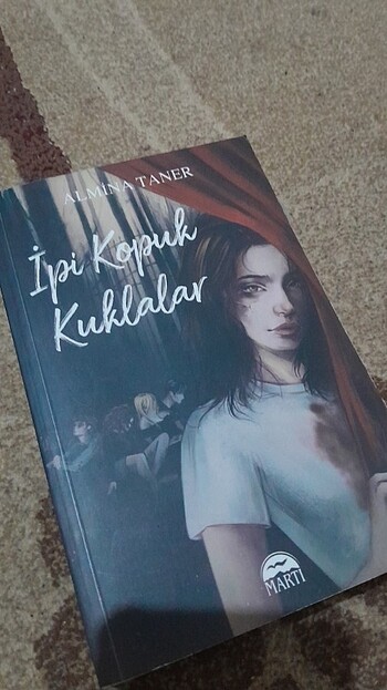 İpi kopuk kuklalar 1 