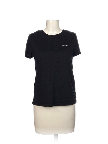 H&M T-shirt %70 İndirimli.