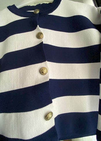 Düğmeli Beyaz Lacivert Çizgili Midi Hırka - Görsel 2