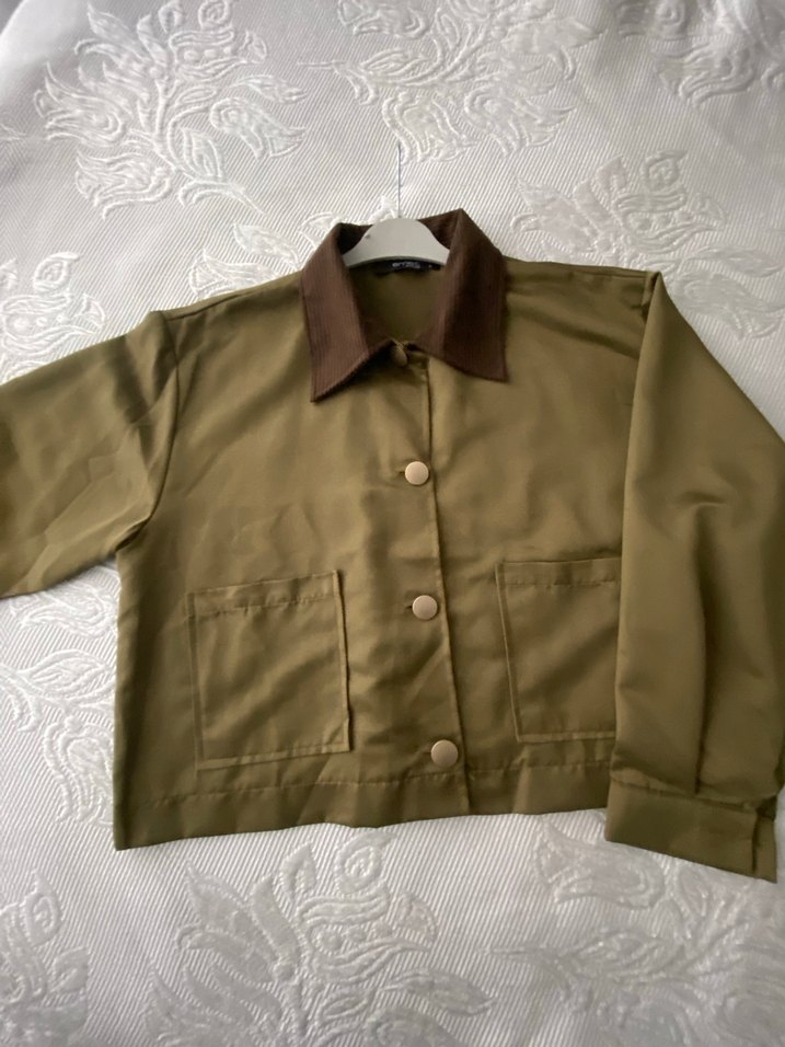 Düğmeli, kahverengi, uzun kollu kadın ceket - Görsel 2