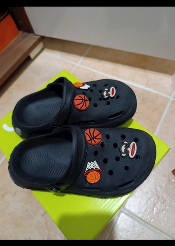 Siyah Erkek Çocuk Kaydırmaz Terlikler - Görsel 2