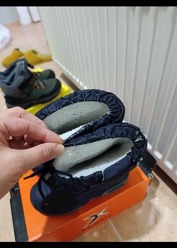 Mavi Erkek Çocuk Kaymaz Kışlık Bot - Görsel 2