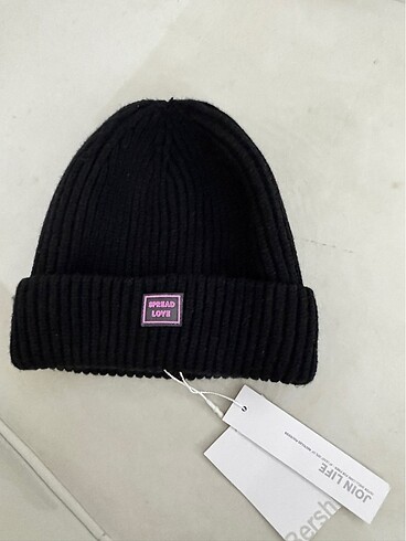 Bershka sapka