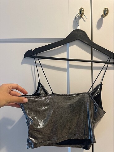 H&M Degaje yaka parlak gri üst