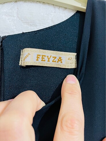 42 Beden siyah Renk Yeni 2 defa giyildi