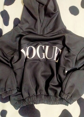 Vogue sweathirt 