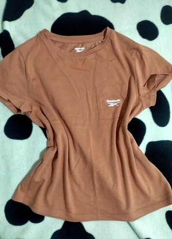 Reebok tişört