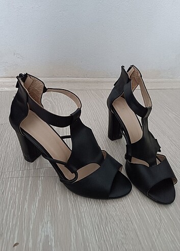 39 Beden siyah Renk Kadın topuklu ayakkabı 