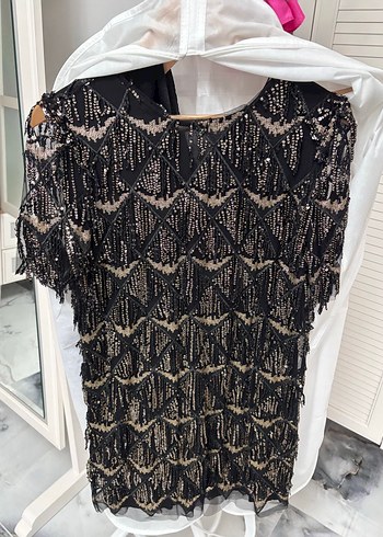 Püsküllü Nakışlı Siyah Midi Elbise - Görsel 4