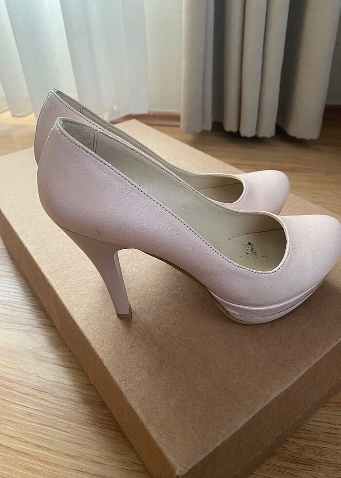 Topuklu ayakkabı - Görsel 3