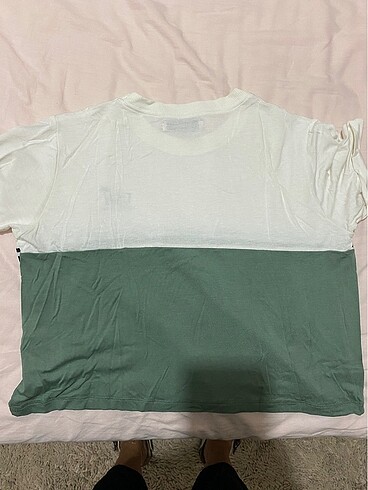 Pull and Bear Pull and bear crop tişört