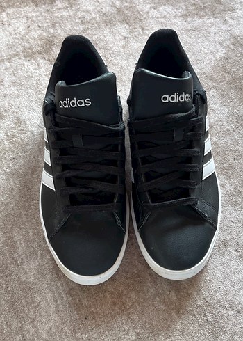 Adidas Siyah Beyaz Spor Ayakkabi