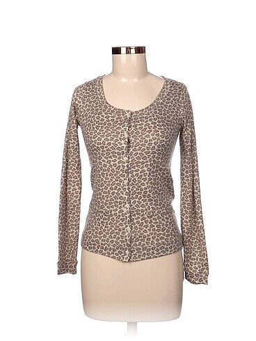 Pull and Bear Bluz %70 İndirimli.