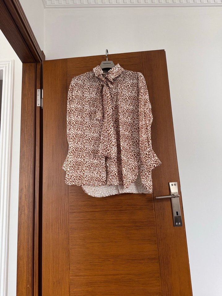 Kadın Kahverengi Bağlamalı Yaka Gömlek - Görsel 2