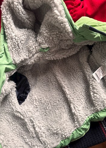 Düğmeli Yeşil Erkek Çocuk Mont - Görsel 2