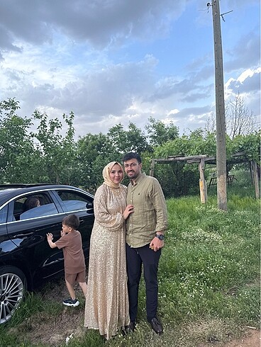 xl Beden altın Renk Pullu abiye