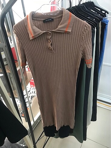 Polo yaka elbise