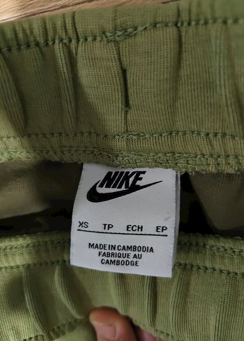 s Beden Yeşil Orijinal Nike Tech eşofman