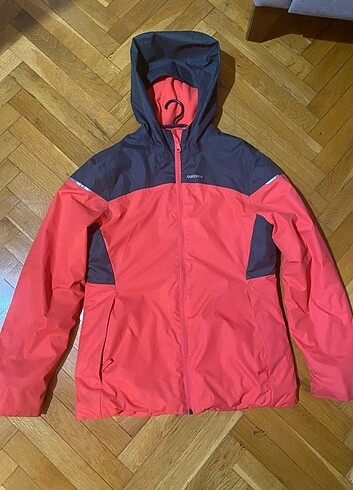 12-13 Yaş Beden gri Renk Decathlon mont iyi durumdadır 