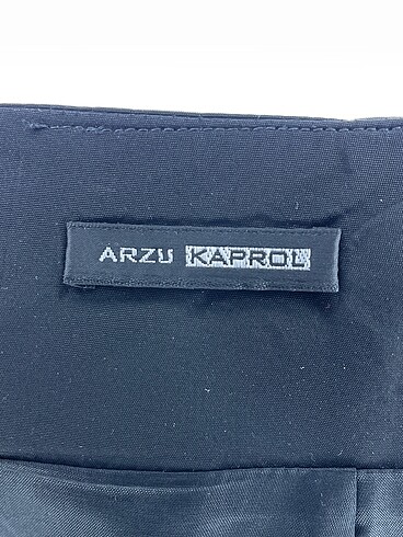 universal Beden siyah Renk Arzu Kaprol Mini Etek %70 İndirimli.