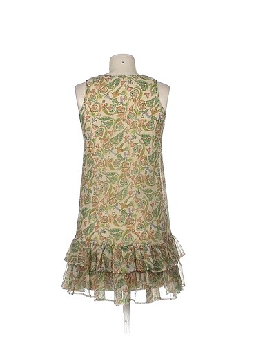 s Beden Batik Kısa Elbise %70 İndirimli.
