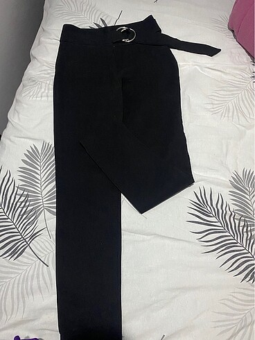 Trendyol Kemer Detaylı Siyah Pantolon - Görsel 3