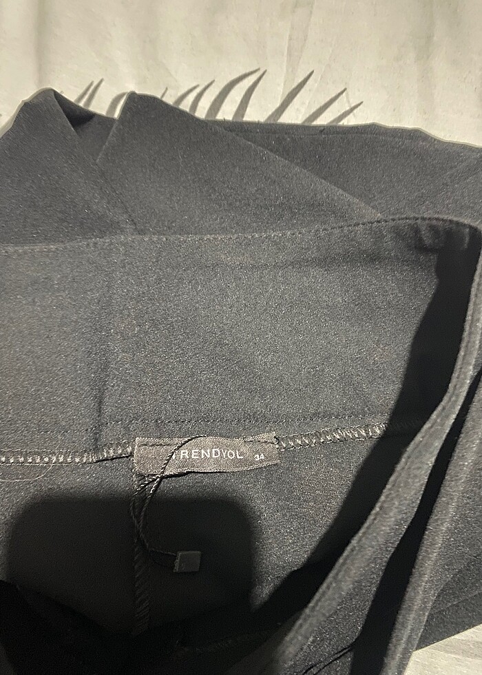 Trendyol Kemer Detaylı Siyah Pantolon - Görsel 5