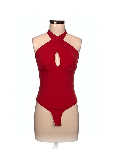 Stradivarius Bluz %70 İndirimli.