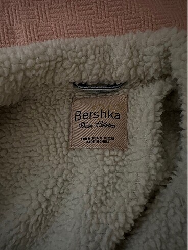 m Beden Bershka içi yumuşacık kot ceket