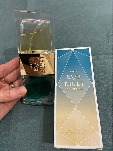 Avon eve du/et contrast